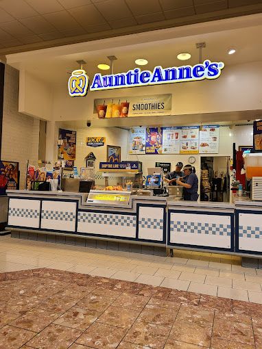 get-a-taste-of-home-at-auntie-annes-pretzels.jpg