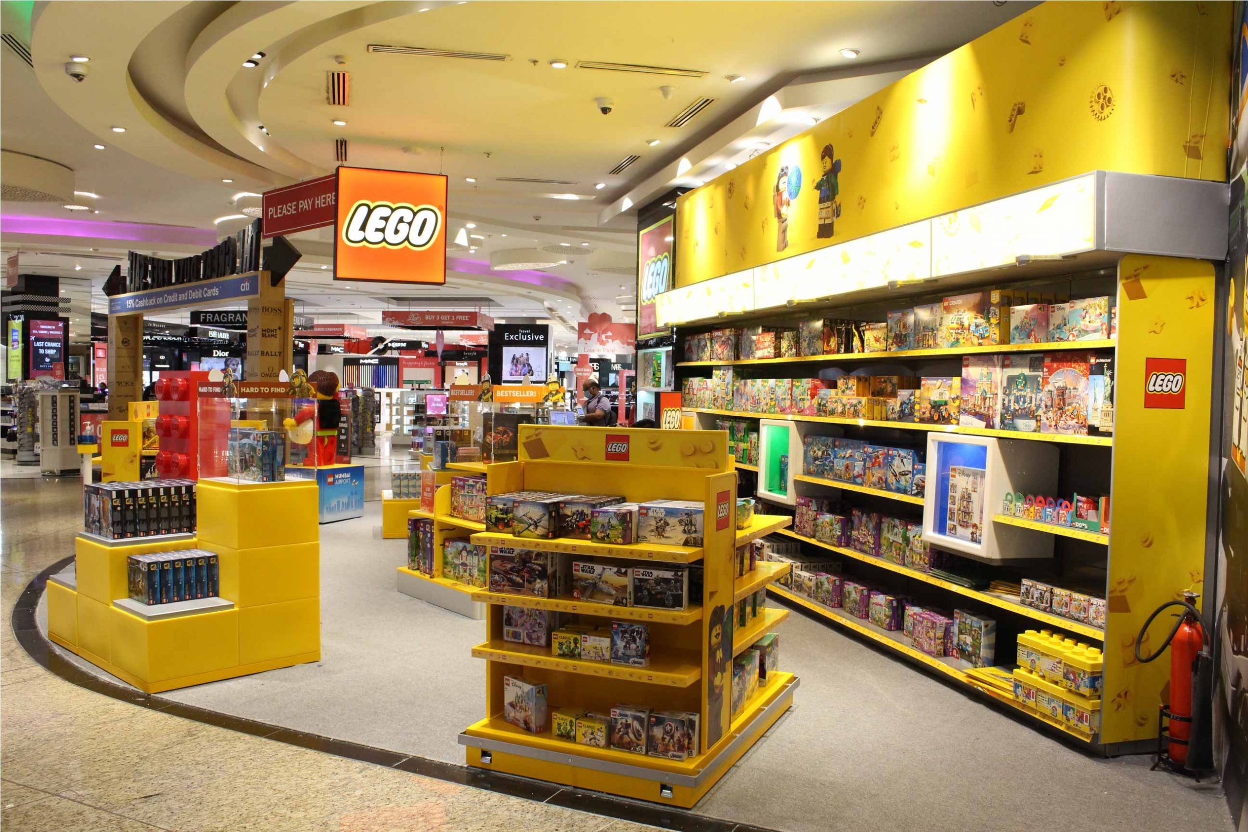 the-lego-store-an-immersive-universe-of-lego-adventure.jpeg